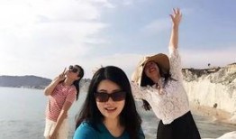 三个女的艳遇在线观看,激情燃烧的艳遇之旅