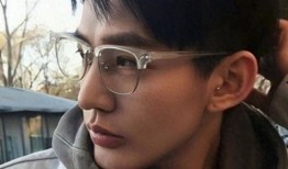 卓伟最新爆料古偶,古偶明星恋情曝光，甜蜜互动引网友热议